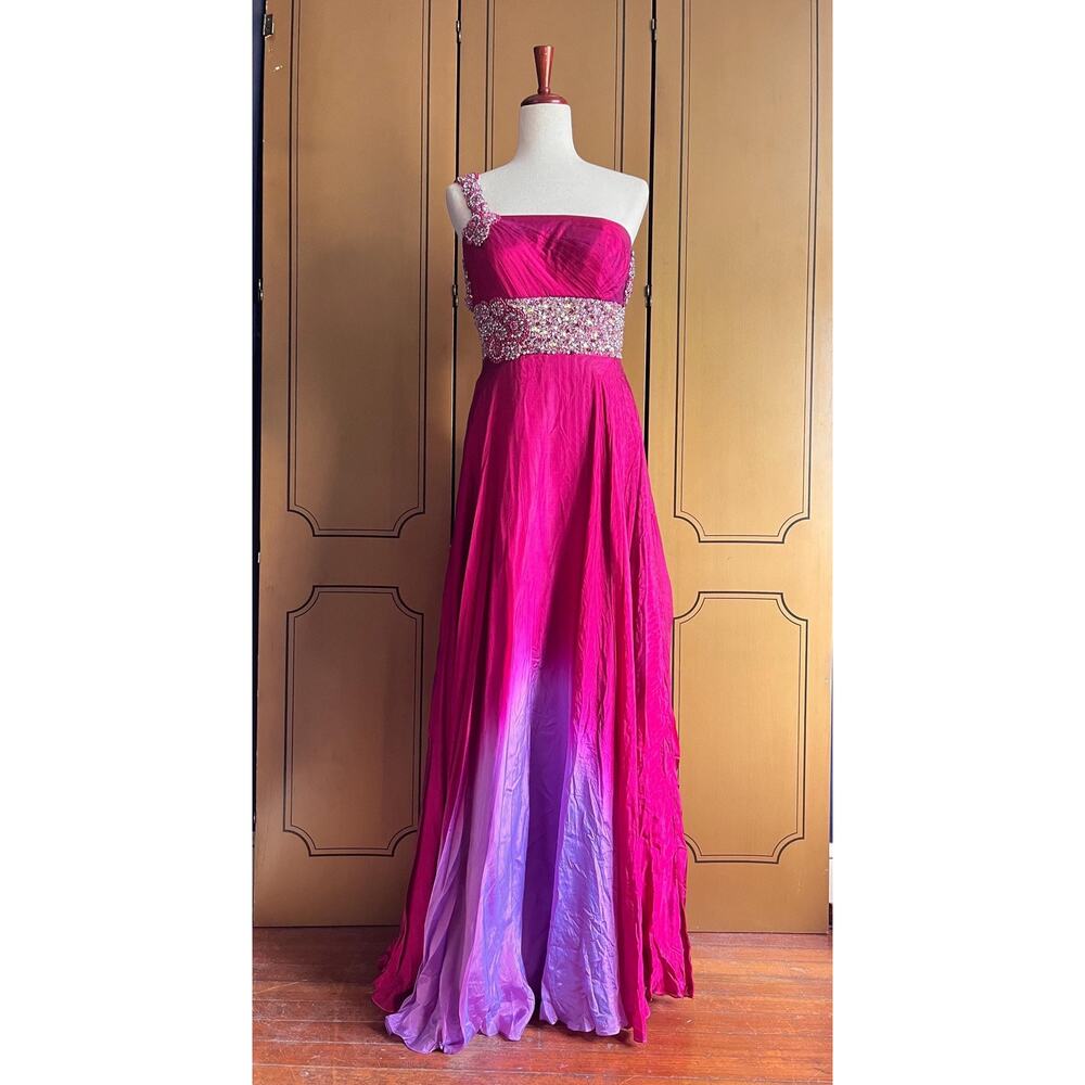 Evening gown in ombre silk with crystals, size 8